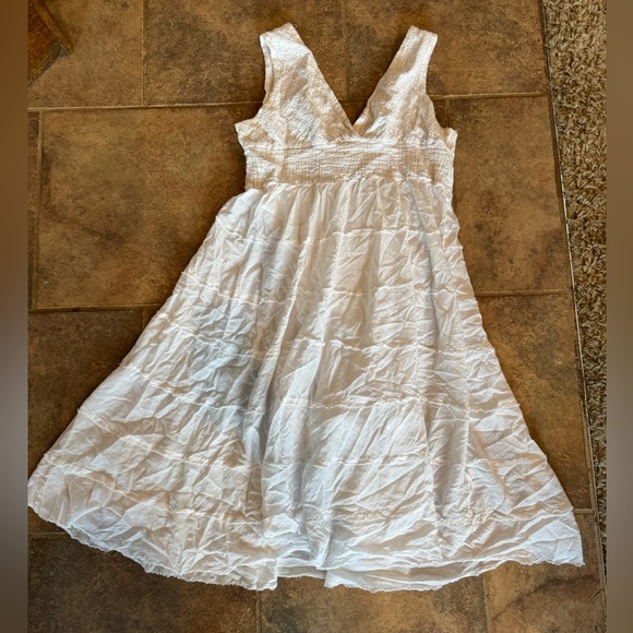 Jessica Taylor Dresses & Skirts - Chic White Sleeveless Maxi Dress